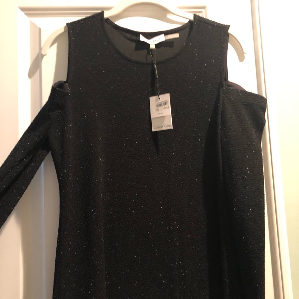 Calvin Klein Cold Shoulder Top - Picture 6 of 6